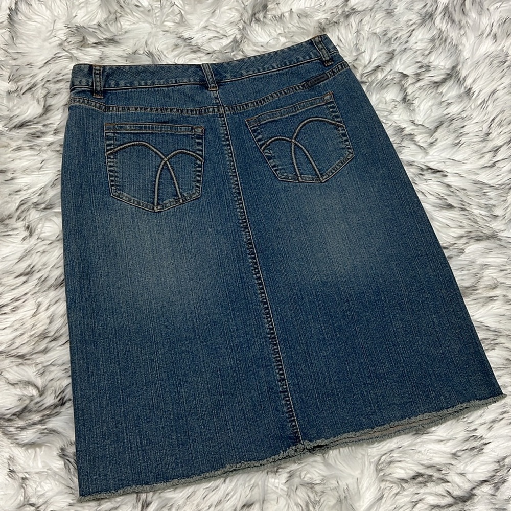Liz Claiborne Frayed Hem Blue Denim Skirt Size 10